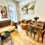 Stylish In The Heart Of 2 Min To Istiklal Isztambul