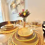 Stylish In The Heart Of 2 Min To Istiklal Apartman