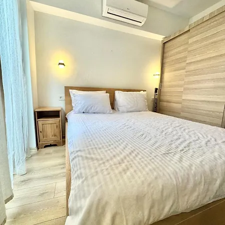 Stylish In The Heart Of 2 Min To Istiklal Apartment *