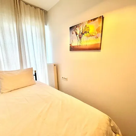 Apartment Stylish In The Heart Of 2 Min To Istiklal Istanbul