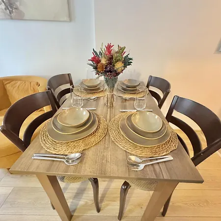 Apartment Stylish In The Heart Of 2 Min To Istiklal Istanbul